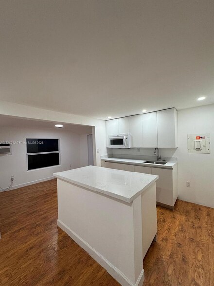 10805 NW 10th Ave Unit 2, Miami, FL 33168
