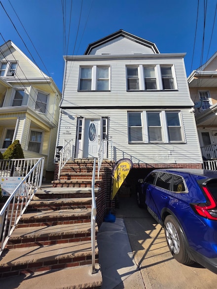 117 W 4th St Unit 1, Bayonne, NJ 07002