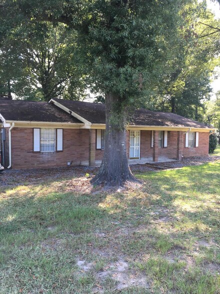 2760 Highway 49, Collins, MS 39428
