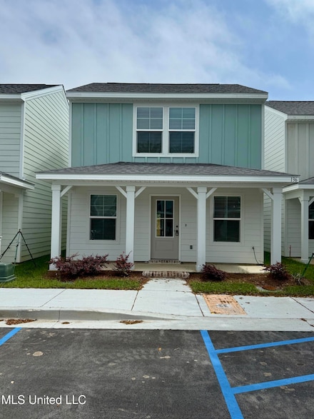 136 Coral Breeze Dr, Biloxi, MS 39531