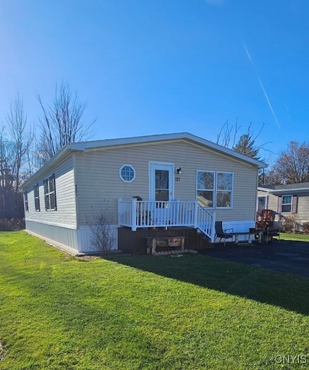 131 Royal Meadows Dr, Clinton, NY 13323