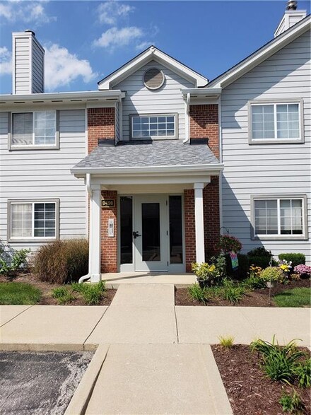 8426 Glenwillow Ln Unit 104, Indianapolis, IN 46278
