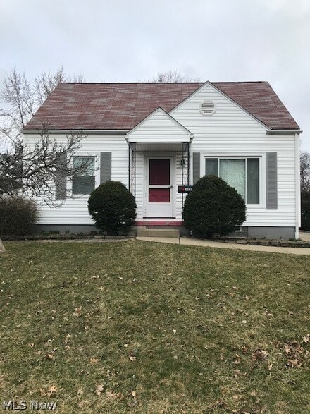 229 Tyler Ave, Cuyahoga Falls, OH 44221