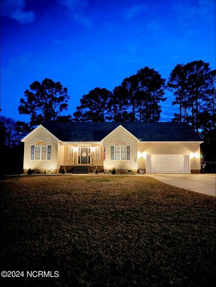 109 Amanda Ct, New Bern, NC 28562