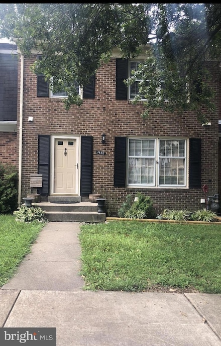 7426 Erska Woods Ct, Springfield, VA 22153