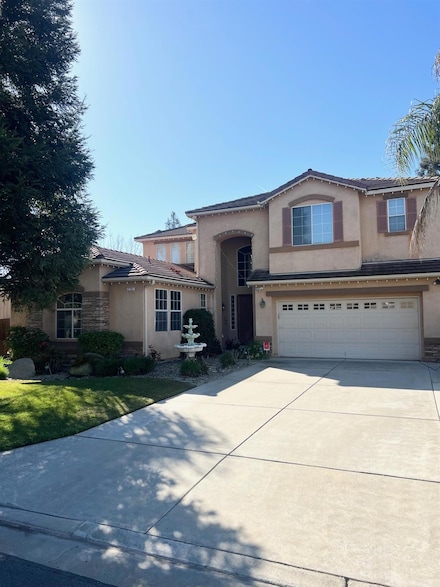 2707 E Omaha Ave, Fresno, CA 93720