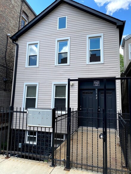 1742 W 18th St Unit GR, Chicago, IL 60608