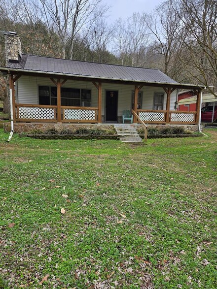 1740 Dry Fork Rd, Granville, TN 38564
