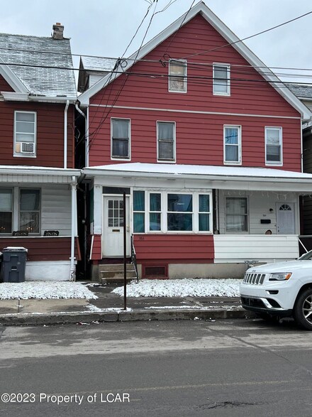586 Lincoln St, Hazleton, PA 18201