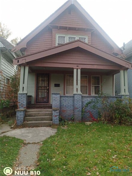 1318 N Superior St, Toledo, OH 43604
