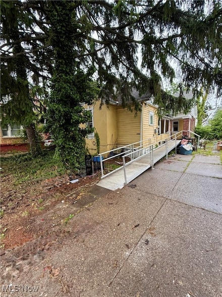 2833 E 125th St, Cleveland, OH 44120