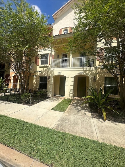 3924 Passion Flower Rd, Coconut Creek, FL 33073