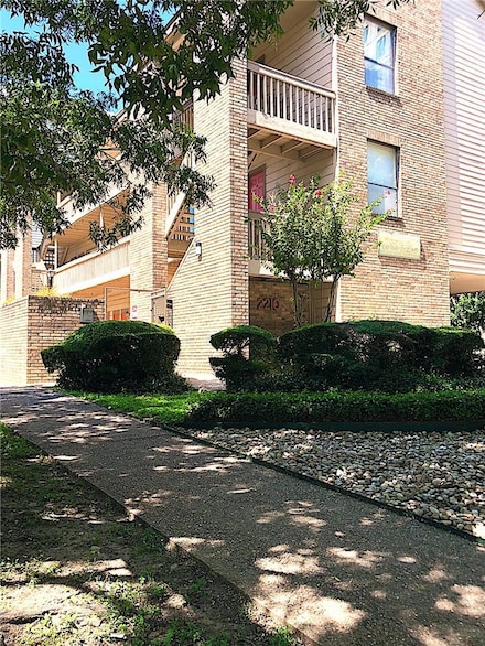 2210 Pearl St Unit 304, Austin, TX 78705