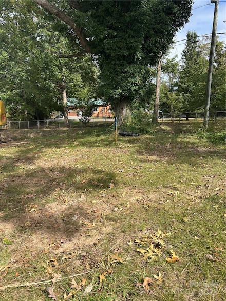 63 Wyatt St, Asheville, NC 28803