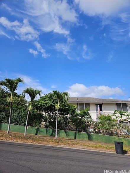 3844 Likini St, Honolulu, HI 96818