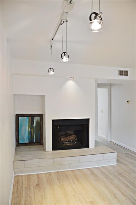 600 NW 4th St Unit 216N, Oklahoma City, OK 73102