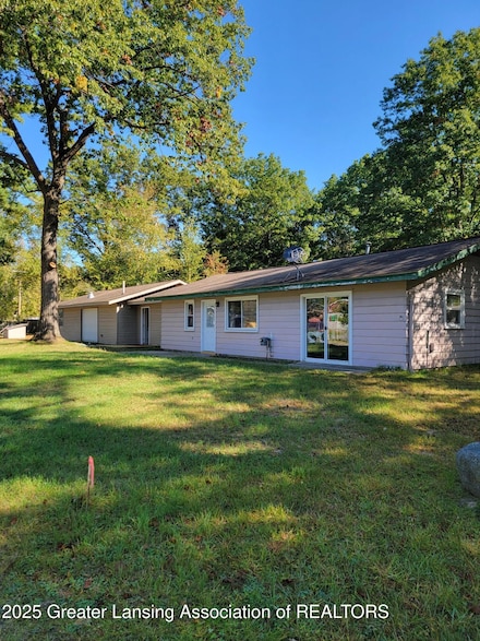 4261 Charlebois Dr, Beaverton, MI 48612