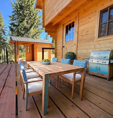 3142 Bren Holly Way, Valley, WA 99181