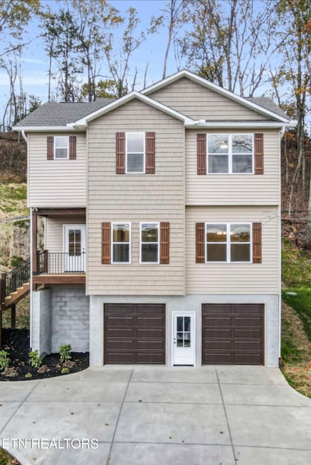 250 Clear Creek Rd, Kodak, TN 37764