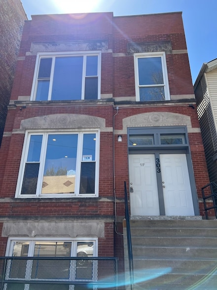 303 W 24th St Unit B, Chicago, IL 60616