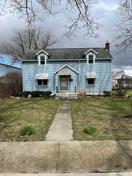 523 W Van Buren St, Berne, IN 46711