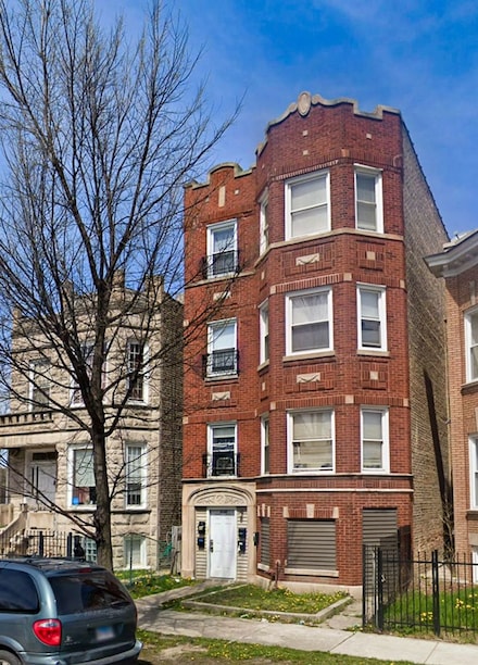 4142 W Jackson Blvd, Chicago, IL 60624