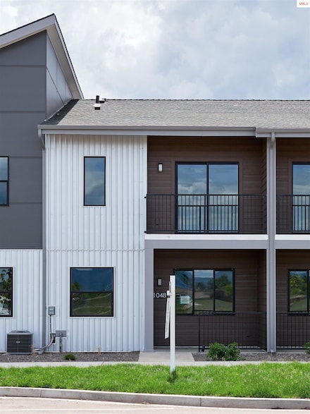 1048 E 4th Ave, Post Falls, ID 83854