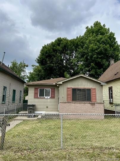 35 E Charlotte St, Ecorse, MI 48229