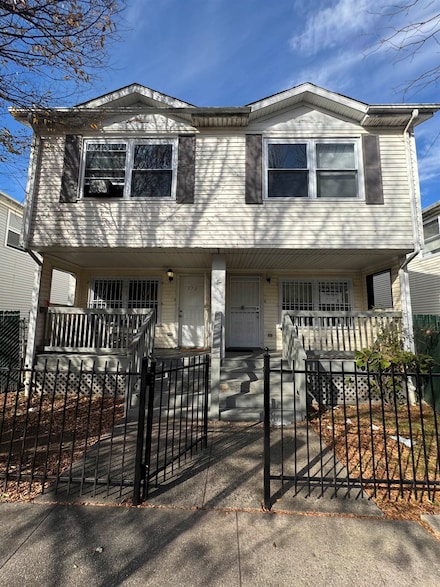 375 Whiton St, Jersey City, NJ 07304