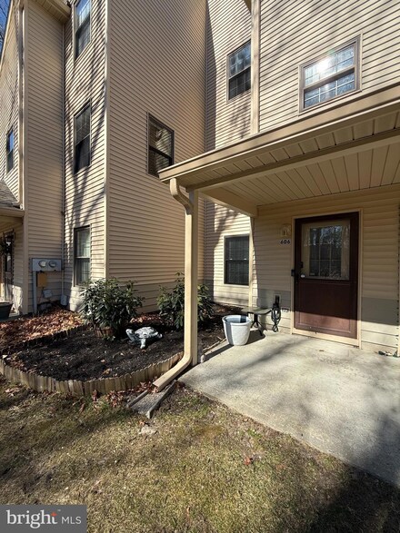 606 Sequoia Ct Unit 606, Jackson, NJ 08527