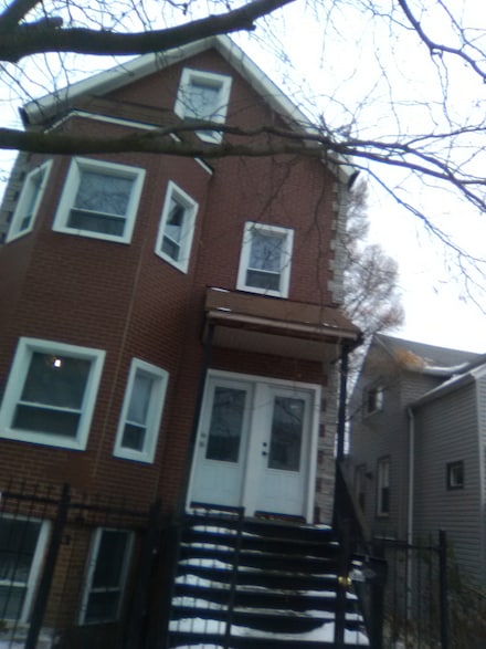 1846 N Mozart St Unit 1, Chicago, IL 60647
