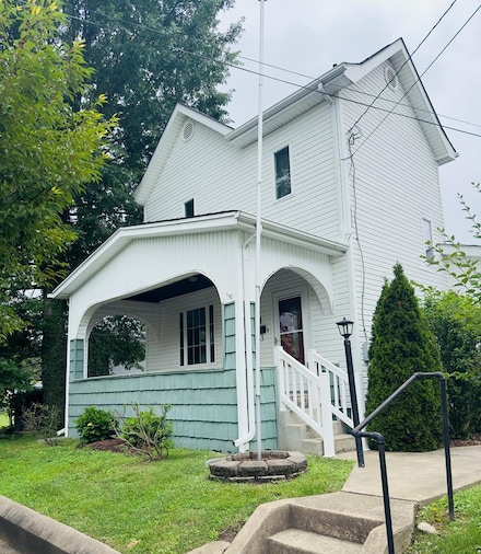 18 Hickory Ave, Moundsville, WV 26041