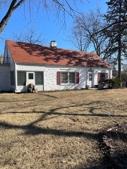 4940 N 76th St, Milwaukee, WI 53218