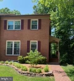 7967 Hidden Bridge Dr, Springfield, VA 22153
