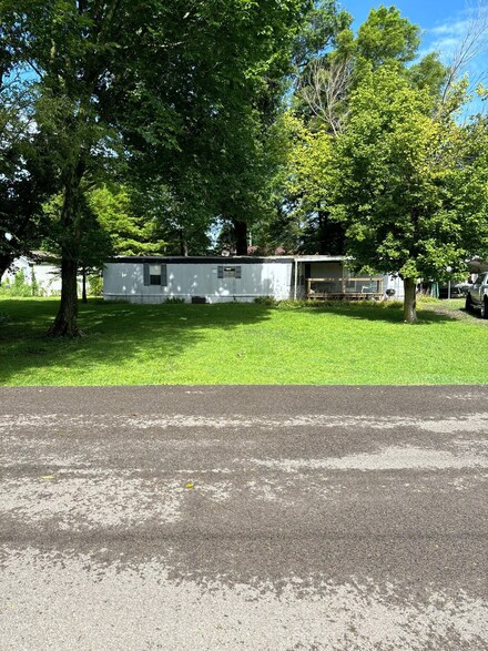 227 Reelfoot Ave, Hornbeak, TN 38232