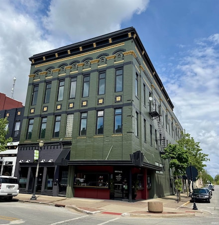 200 1/2 N Main St, Kokomo, IN 46901