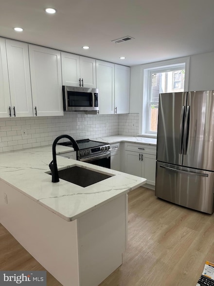 1929 Titan St, Philadelphia, PA 19146