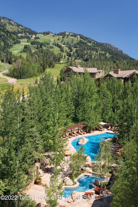 7680 Granite Loop Rd Unit 550, Teton Village, WY 83025