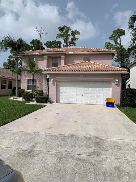6761 Silver Ridge Ln, Greenacres, FL 33413