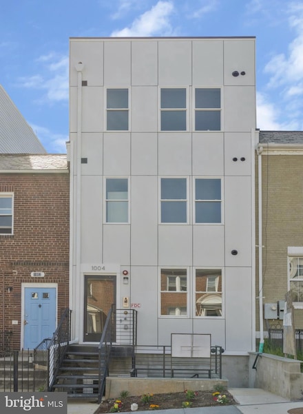 1004 18th St NE Unit 6, Washington, DC 20002