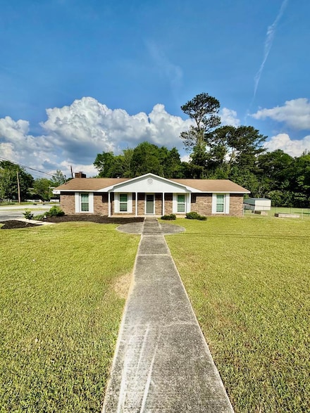 2912 Kent Dr, Phenix City, AL 36870
