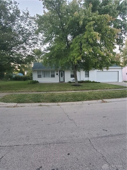 3923 Cone Ct, Dayton, OH 45417