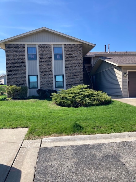 1295 Bamberg Ct Unit C, Hanover Park, IL 60133
