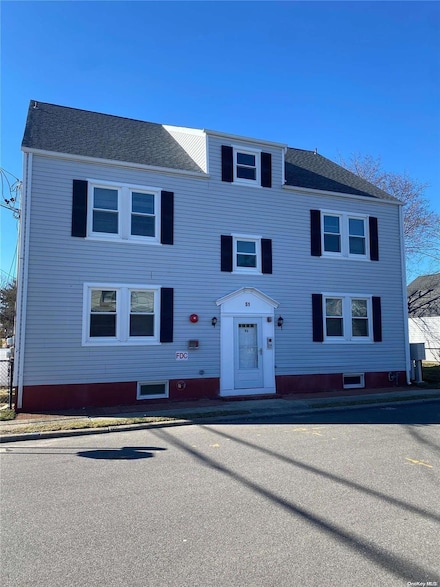 51 S 1st St Unit 4, Bethpage, NY 11714