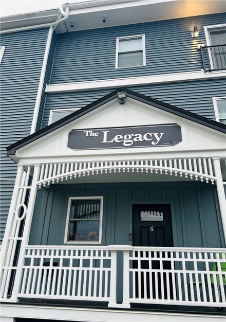 128 Chestnut St Unit 6, Central Falls, RI 02863