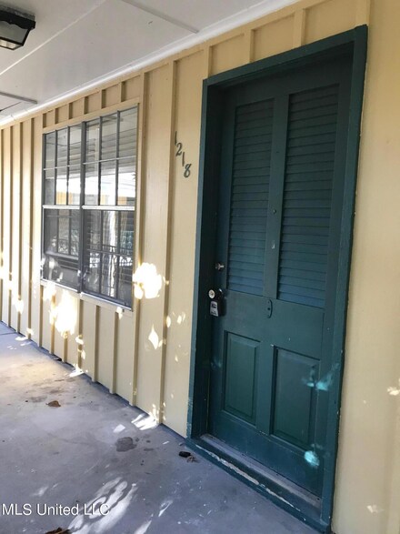 3310 Washington Ave Unit 1218, Pascagoula, MS 39581