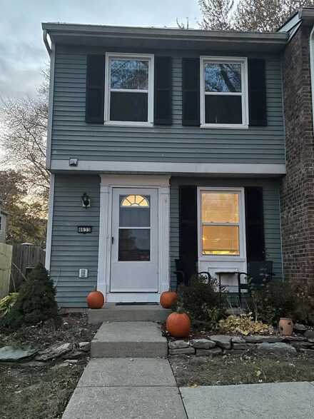 4633 Courtwood Cir, Batavia, OH 45103