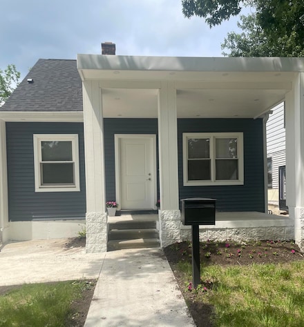8841 Auburn St, Detroit, MI 48228