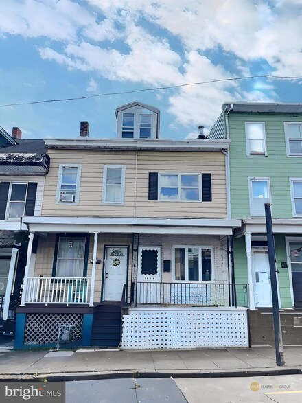 1414 Centre St, Ashland, PA 17921