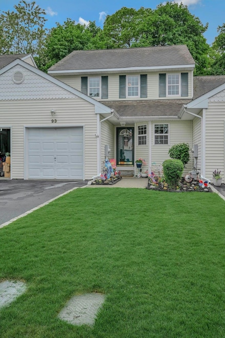 93 Mulberry Commons, Riverhead, NY 11901